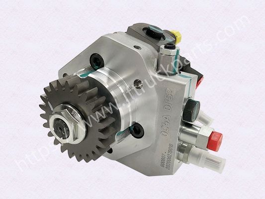 Le moteur est équipé d'une pompe à carburant de type 4327066
